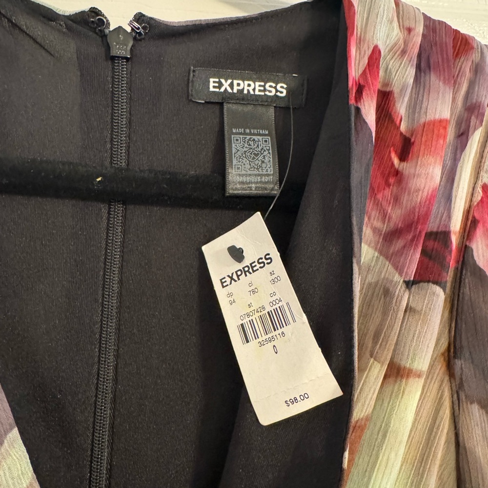 Express Multicolor Floral Ruched Mini Dress - Picture 4 of 4